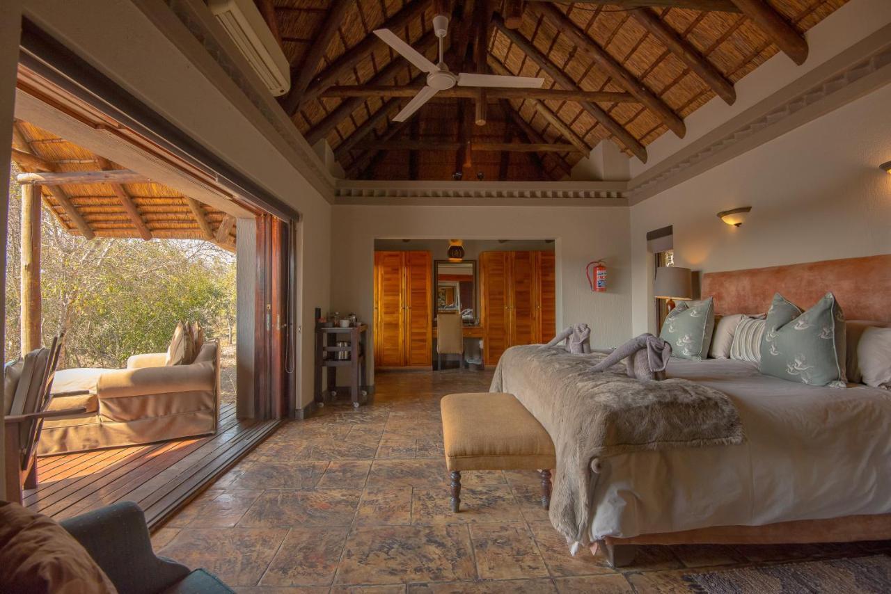 Waterbuck Game Lodge Thornybush Nature Reserve Thornybush Game Reserve Exterior photo