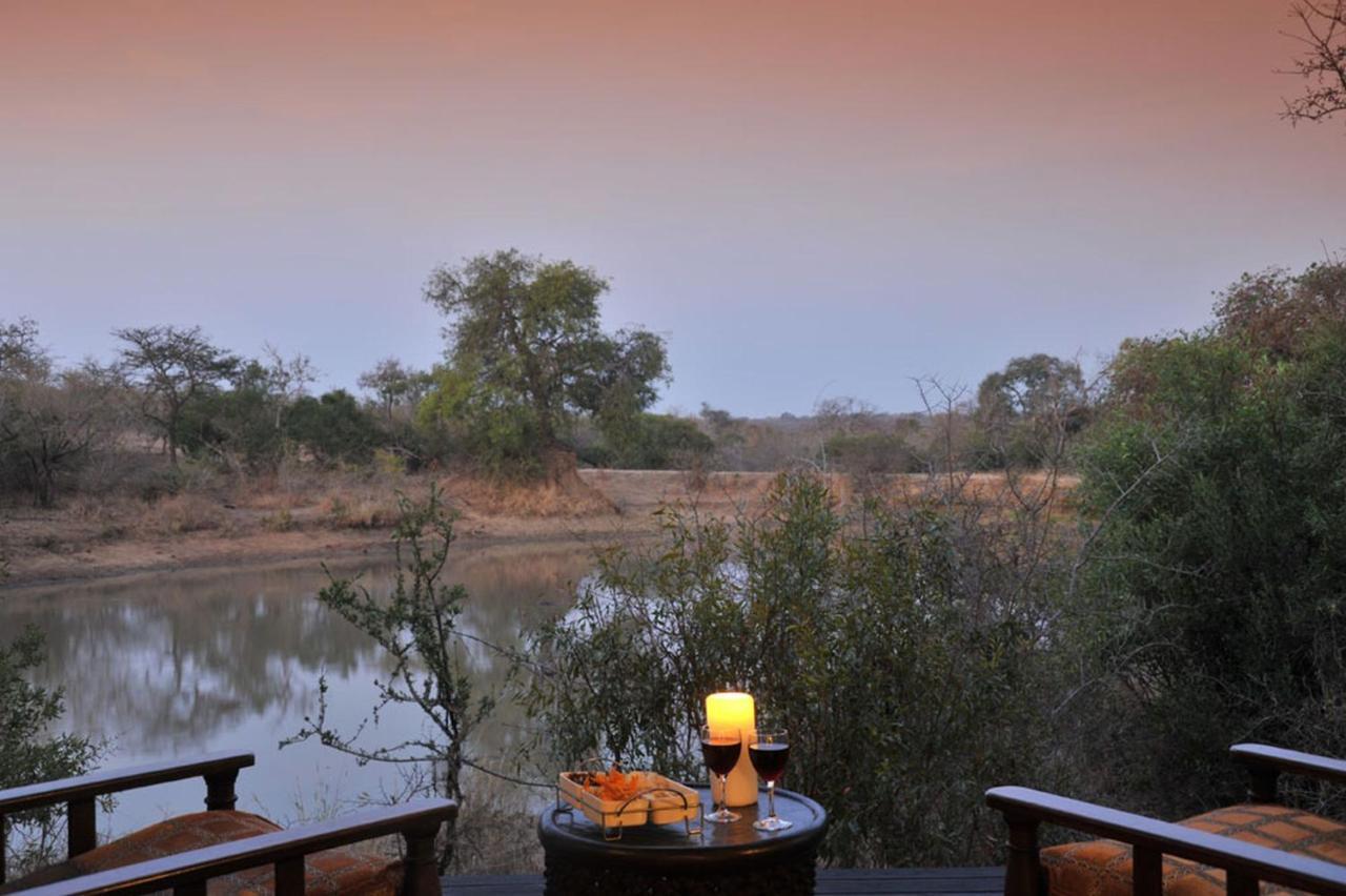 Waterbuck Game Lodge Thornybush Nature Reserve Thornybush Game Reserve Exterior photo